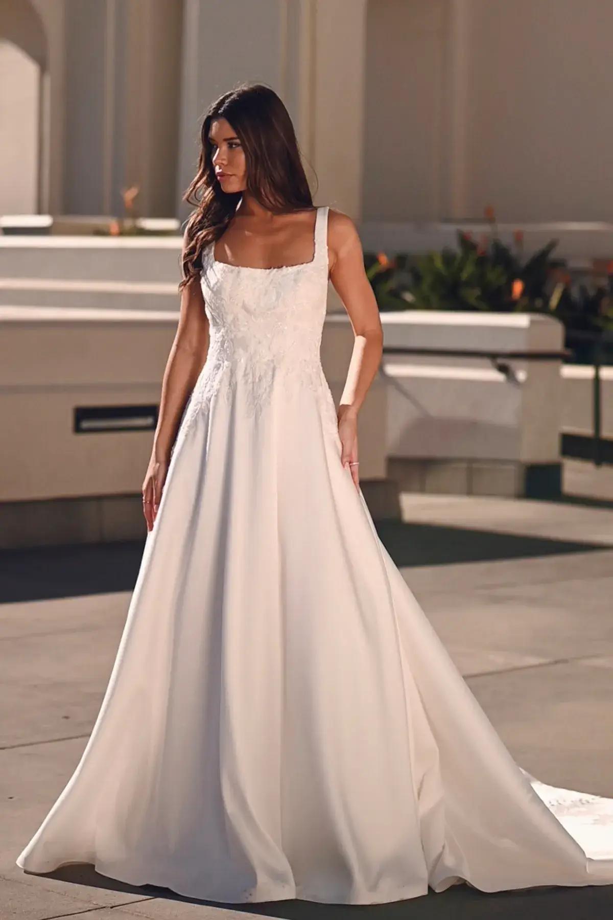From Classic to Contemporary: Picking Your Wedding Dress for Any Theme Image
