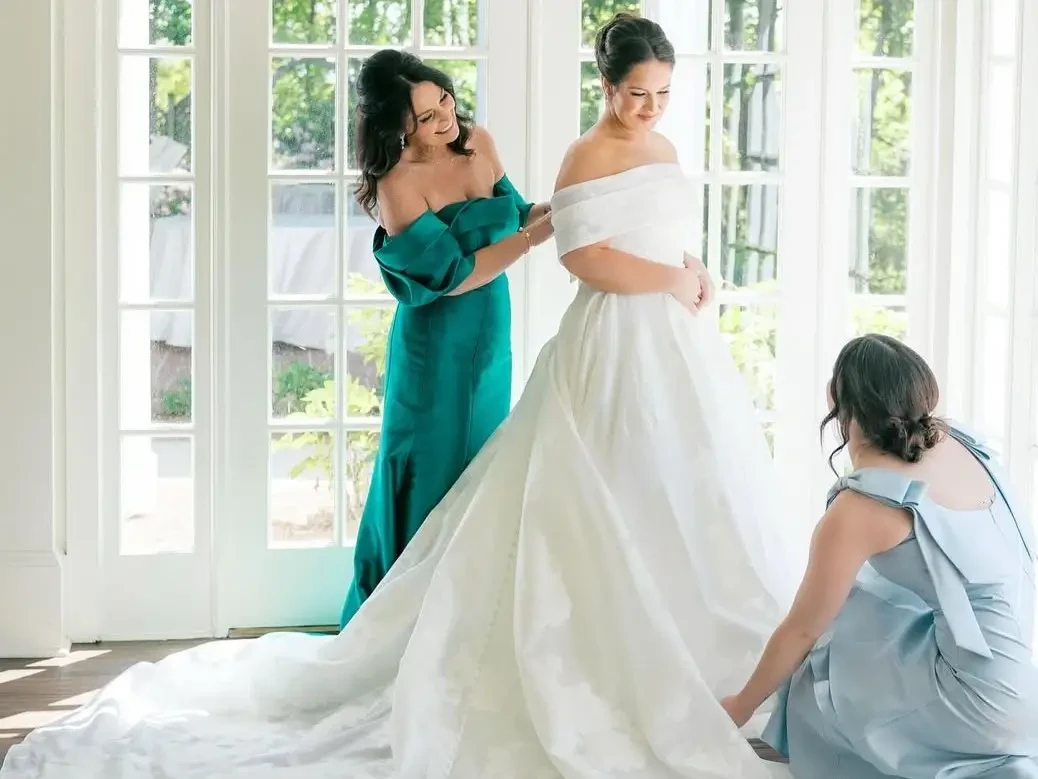 How J. Andrew’s Bridal is Redefining the Mother of the Bride Experience. Desktop Image