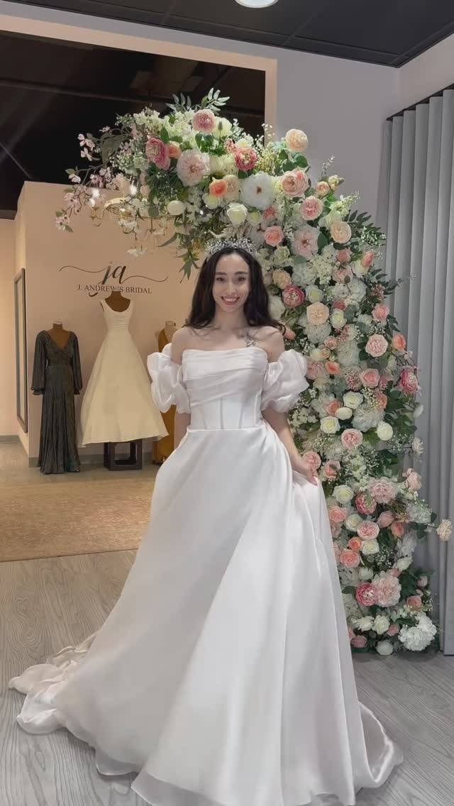 j andrews bridal gown puff sleeves