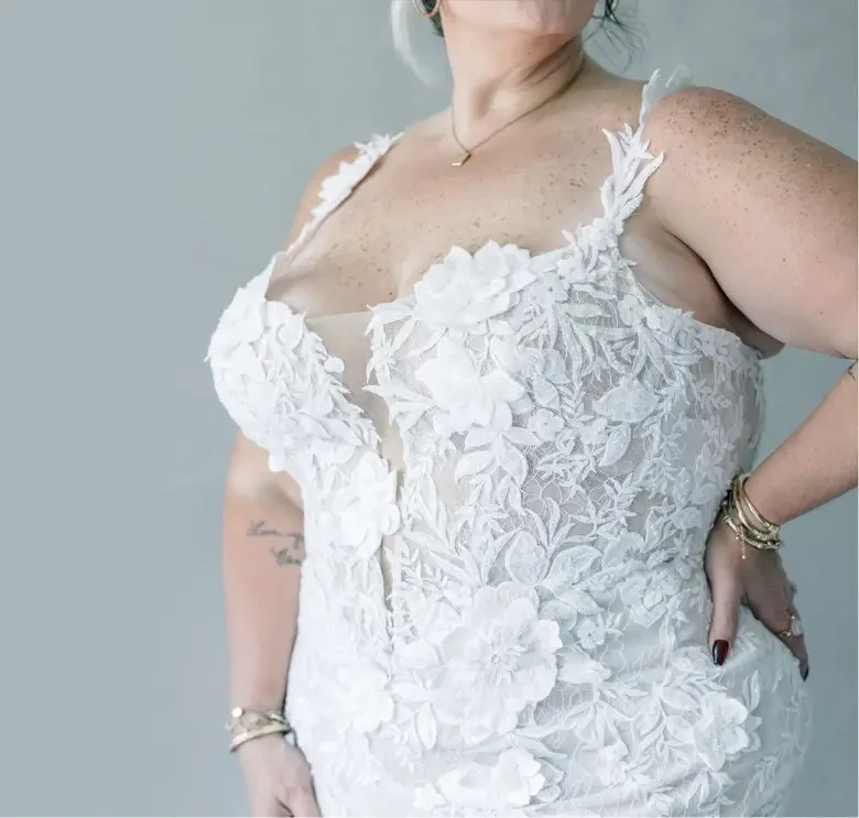 model wearing birdal gownn