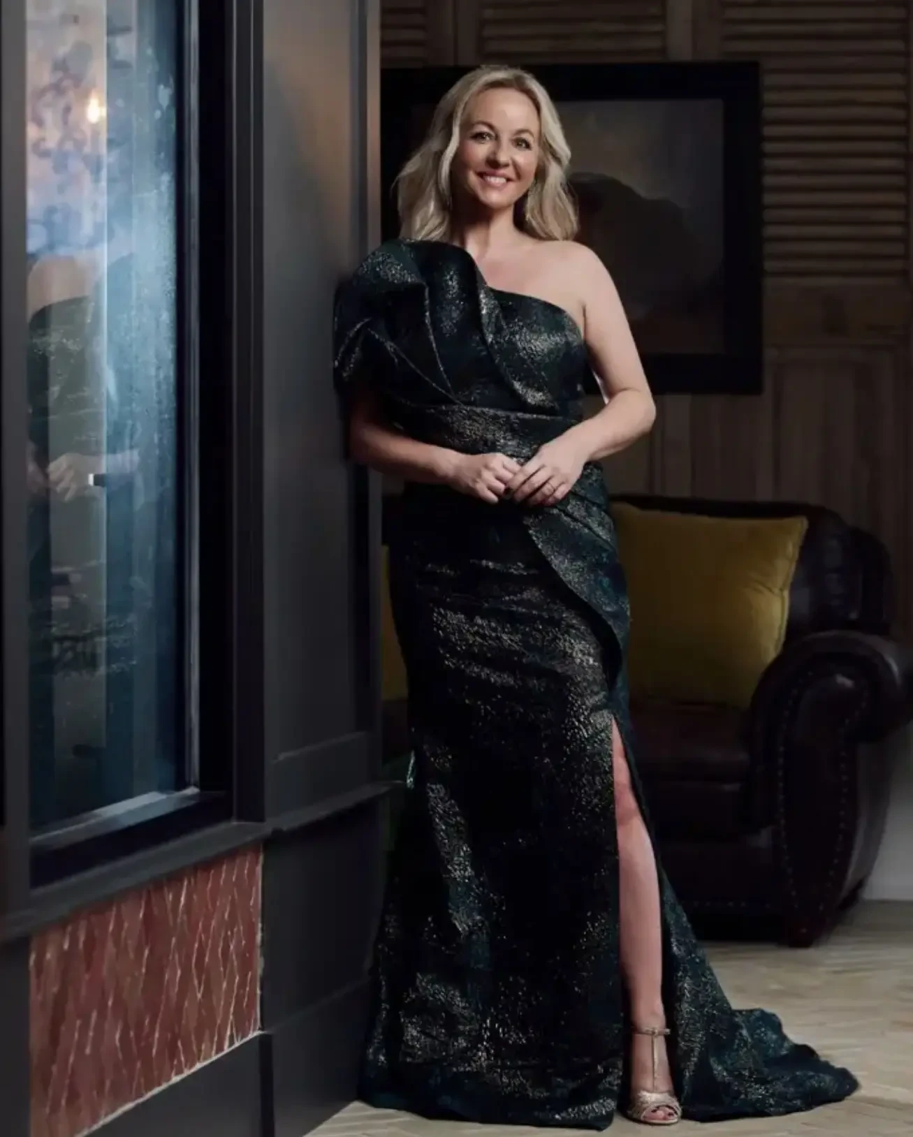 mother of the bride in black dress