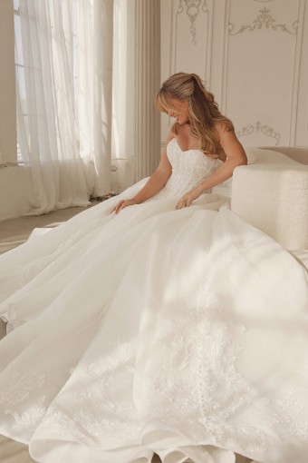 Martina Liana #1 Ivory thumbnail