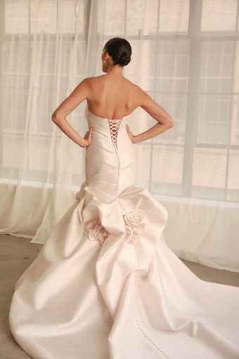 Martina Liana #1 Ivory Silk thumbnail
