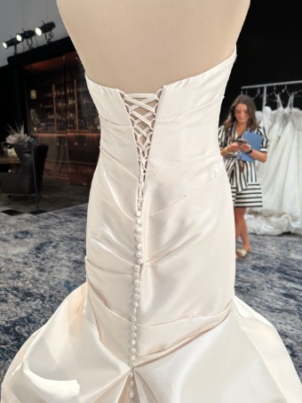 Martina Liana #5 Ivory Silk thumbnail