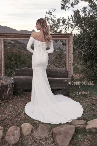 La Femme #1 default Ivory thumbnail