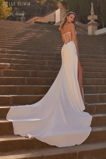 La Femme #1 default Ivory thumbnail