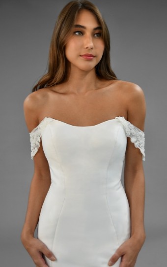 Grace & Goddess Natalie | Off-Shouders | Finale #0 default Ivory thumbnail