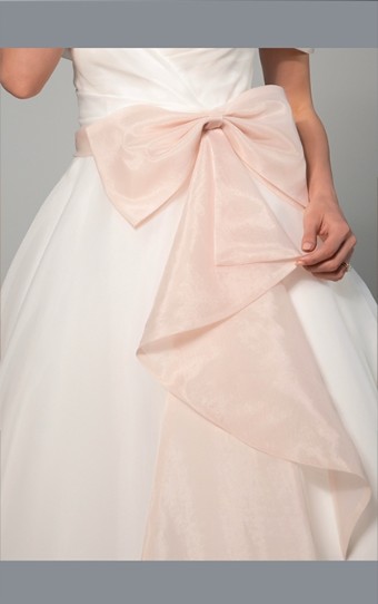 Grace & Goddess Nikola | Bow #0 default Ivory thumbnail