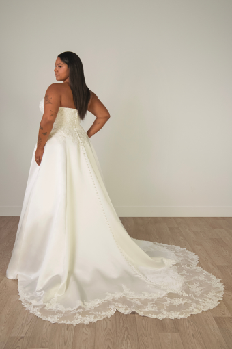 Stella York #4 default Ivory thumbnail