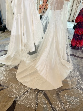 Grace & Goddess Quorra Belle | Veil #1 default Ivory thumbnail