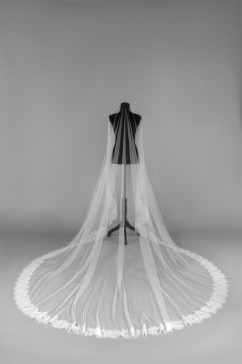 Grace & Goddess End of August | Veil #1 Ivory thumbnail